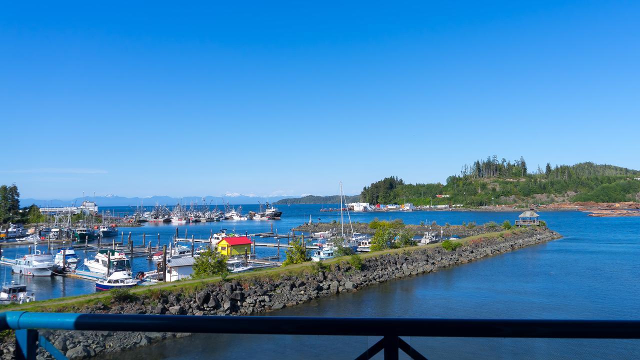 Glen Lyon Inn Port Hardy Exteriör bild
